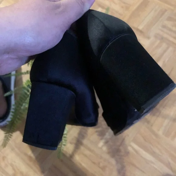 Saint Laurent Black Ysl Patent Leather Grosgrain Bow Pumps - Picture 4 of 5